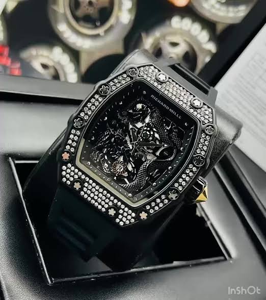 RICHARD MILLE DRAGON DORADO